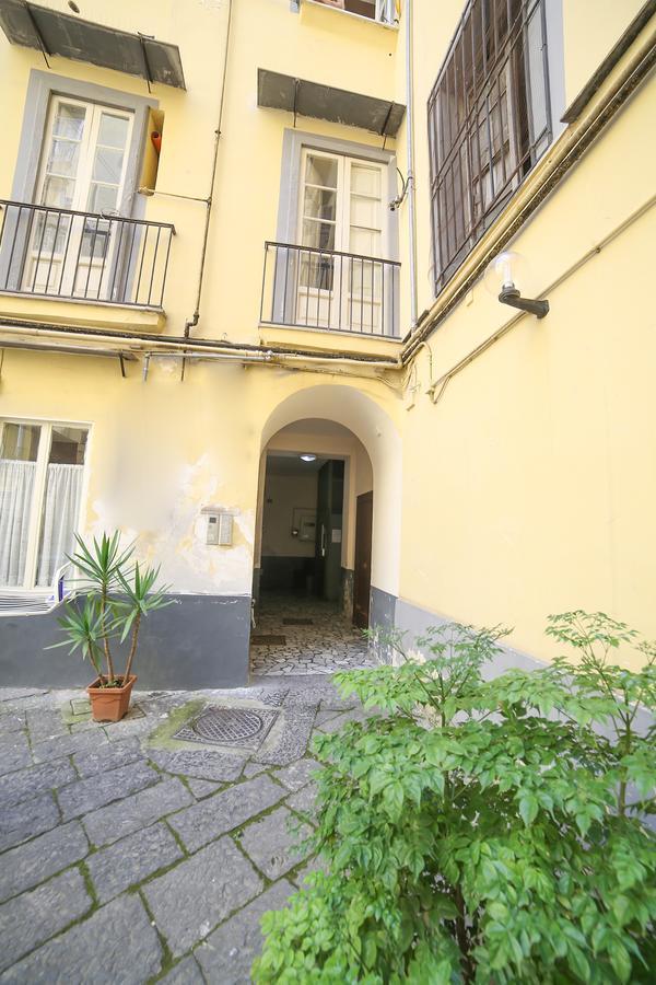 לינה וארוחת בוקר נאפולי Casa Historical Center מראה חיצוני תמונה